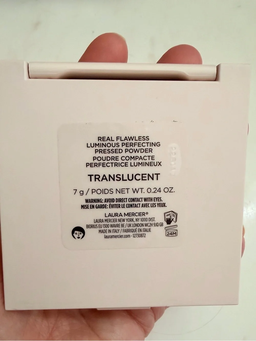 laura mercier Luminous Pressed Powder - translucent.